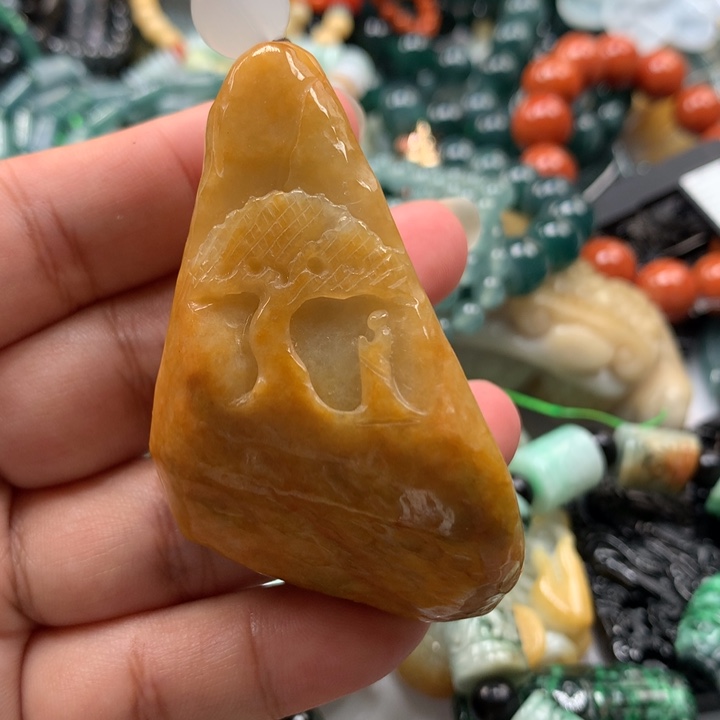 翡翠颈饰未镶嵌保真天然A货翡翠