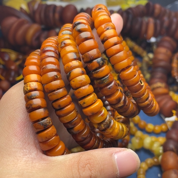 未镶嵌琥珀珠宝奇石