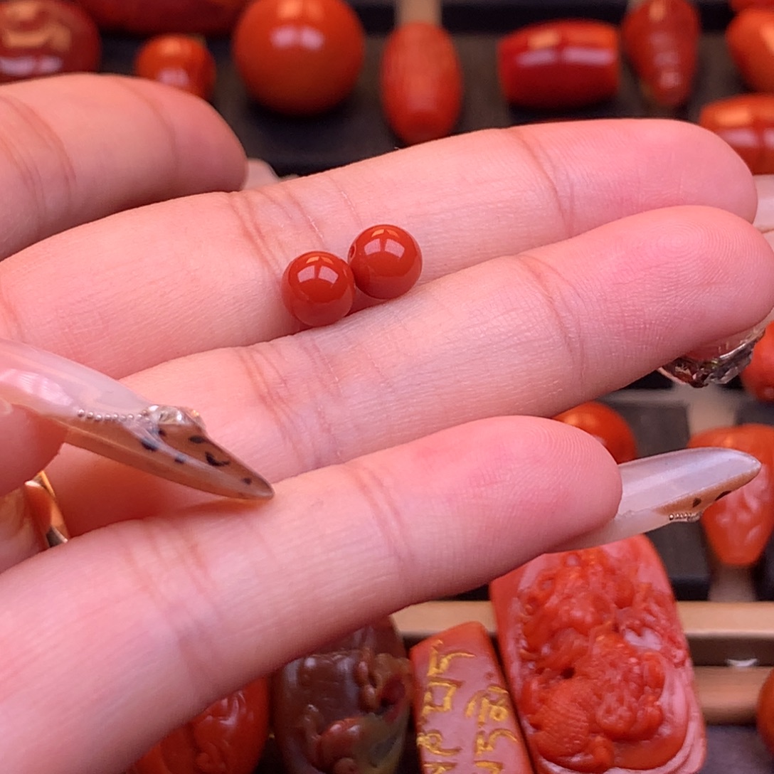 ****a南红玛瑙未镶嵌川料原矿圆珠对珠6mm