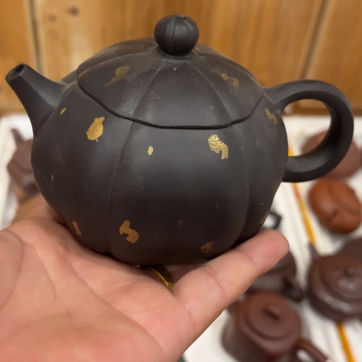 紫砂茶壶瑕疵……………………