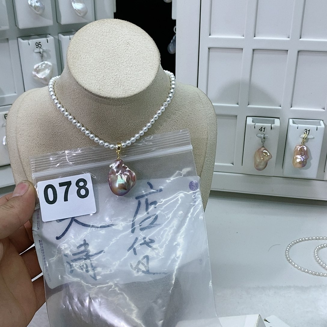 淡水珍珠颈饰合金