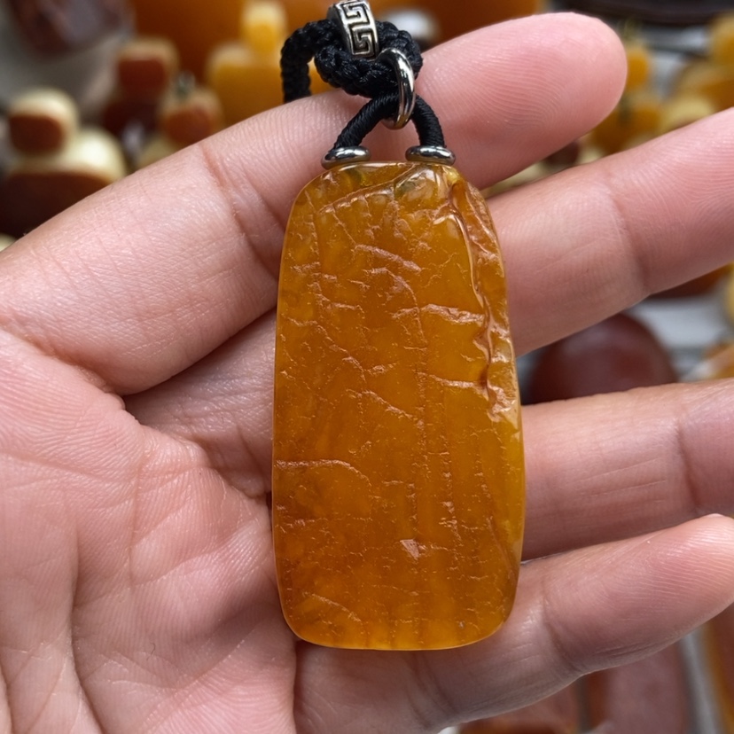 【闪购商品】琥珀颈饰未镶嵌