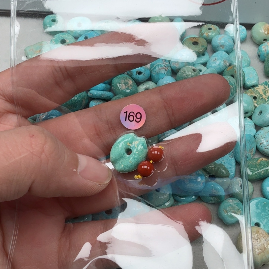 南红玛瑙未镶嵌珠宝奇石