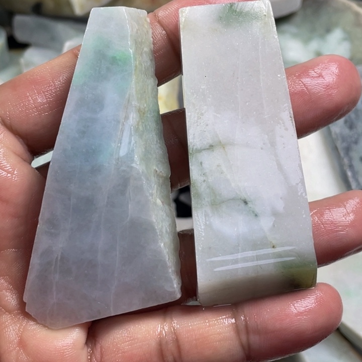 翡翠吊坠(不含链)未镶嵌天然翡翠边角料