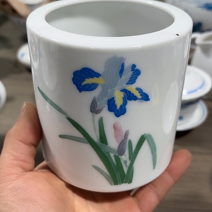 陶11公分高度，笔筒，笔筒，笔筒微瑕