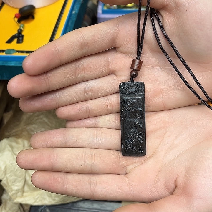 大叶紫檀（黑酸枝木类）