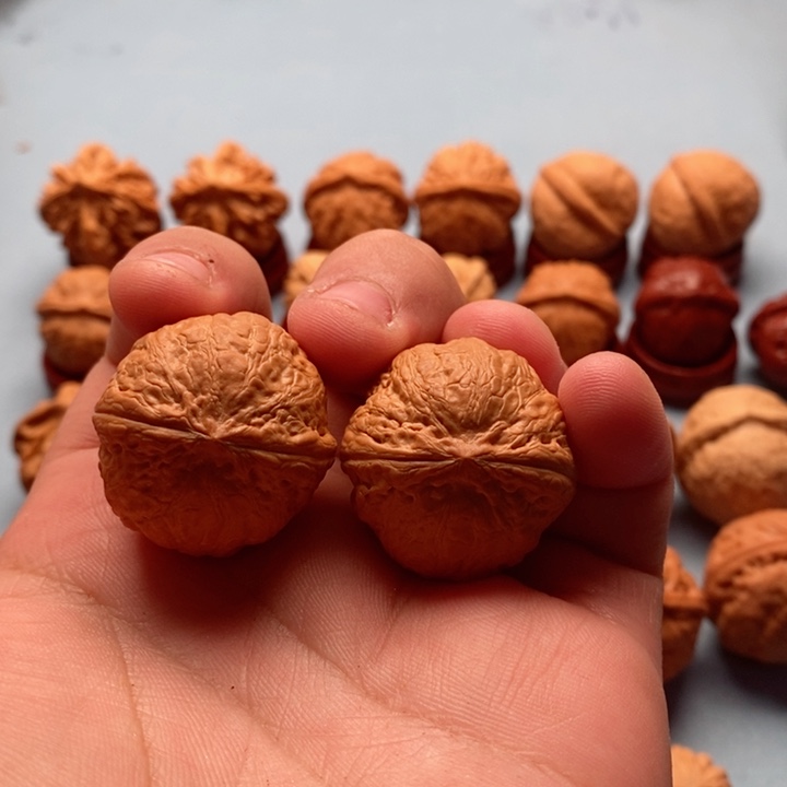 文玩核桃把件元宝