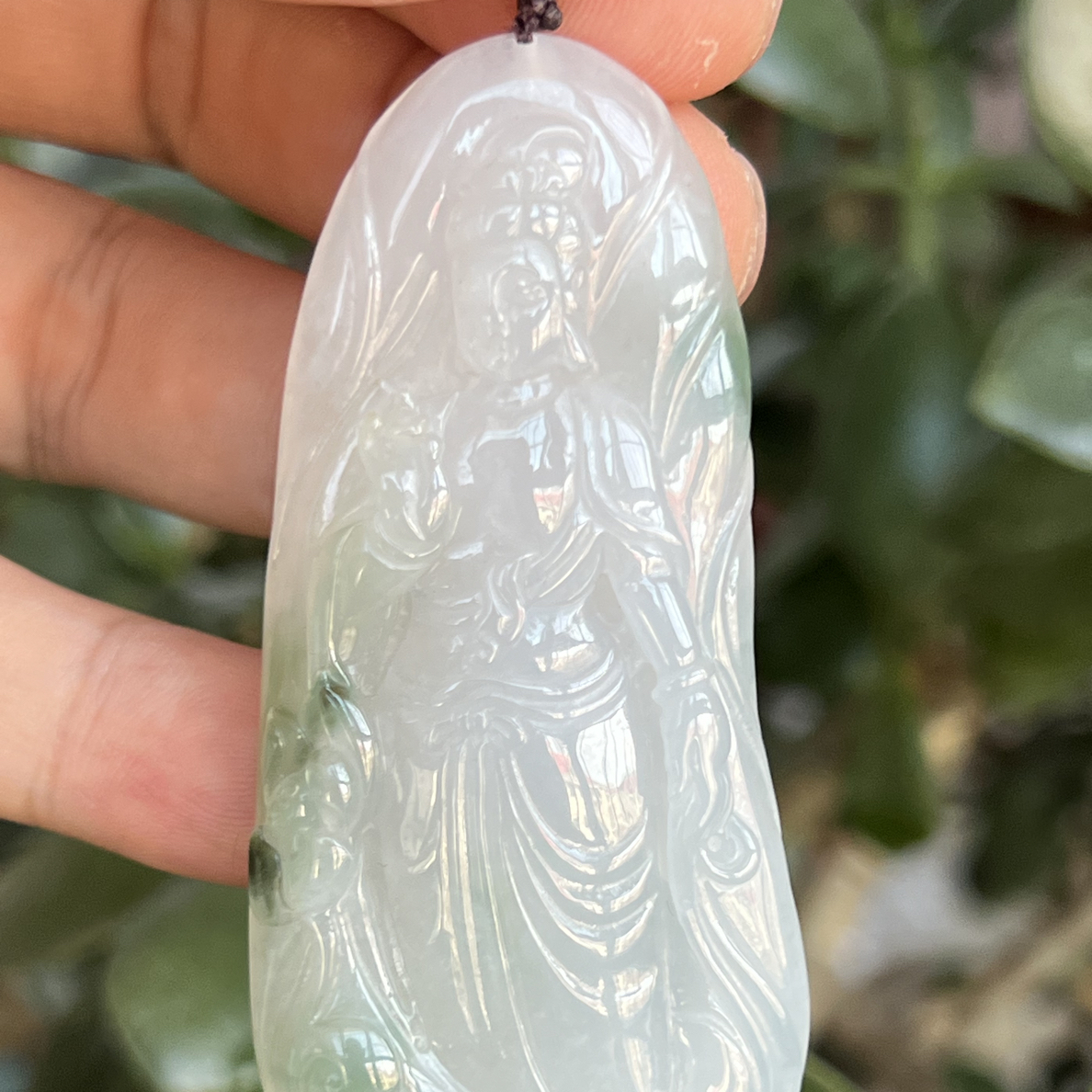 天然缅甸a货翡翠冰润飘花观音菩萨