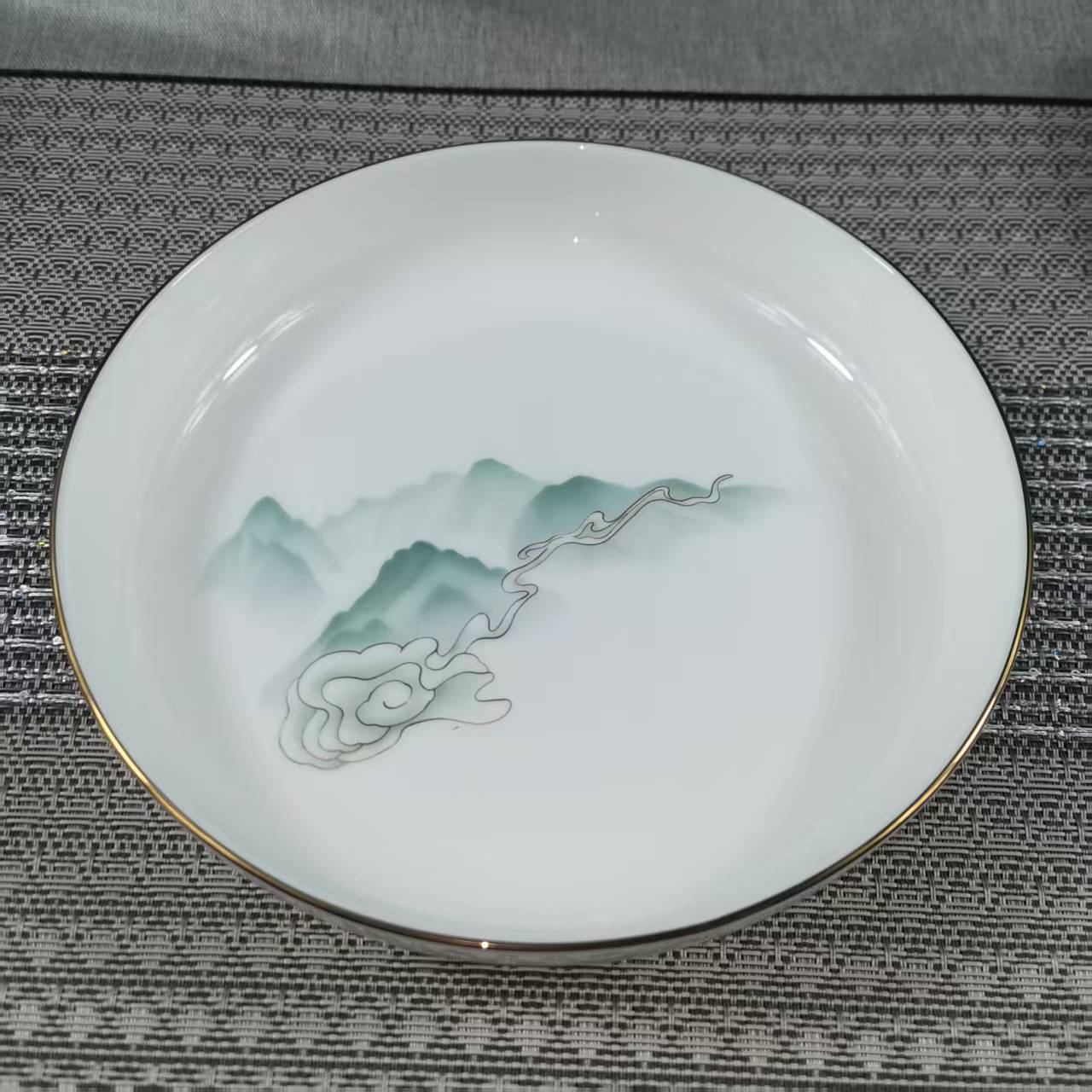 又见青山系列祥云描金直口骨瓷深盘