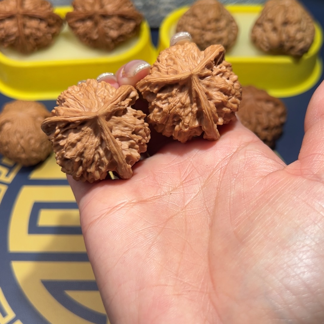 文玩核桃把件盘山奔39