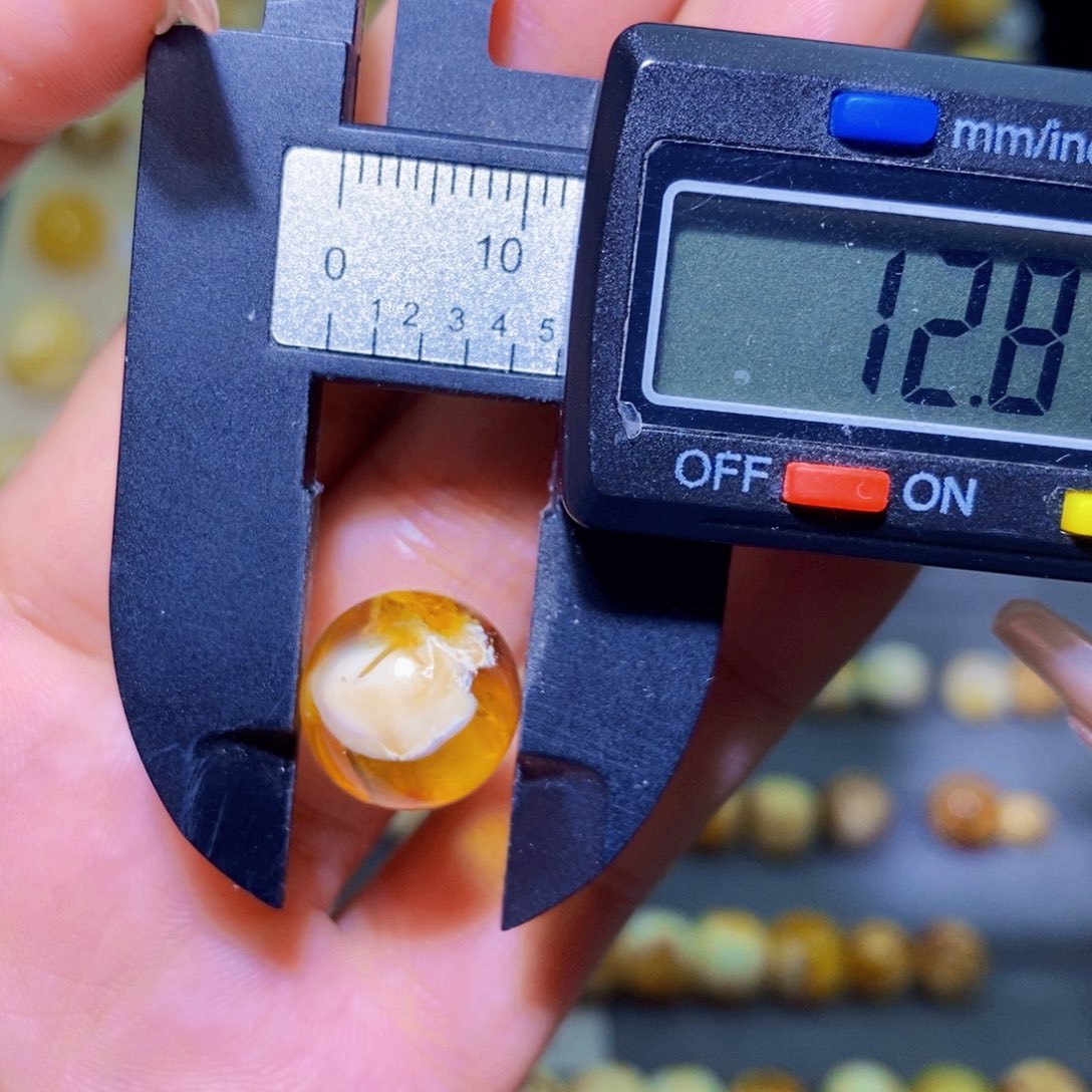 琥珀裸石未镶嵌琥珀蜜蜡