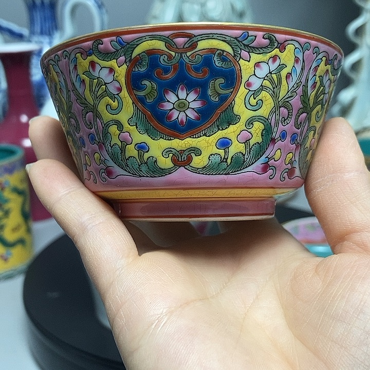 旧藏珐琅彩茶盏全品