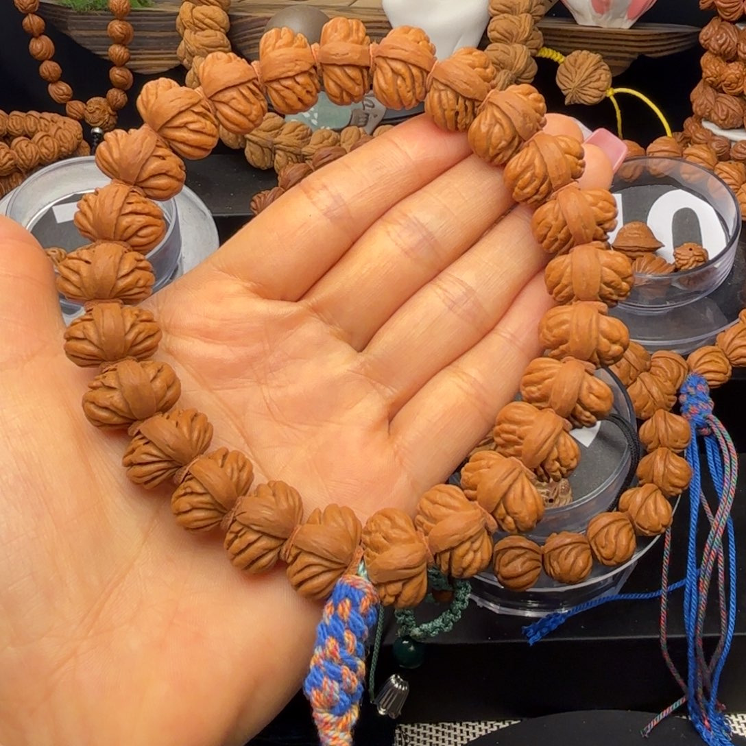 用***4桃核吊坠野生矮金蟾1.7尺寸