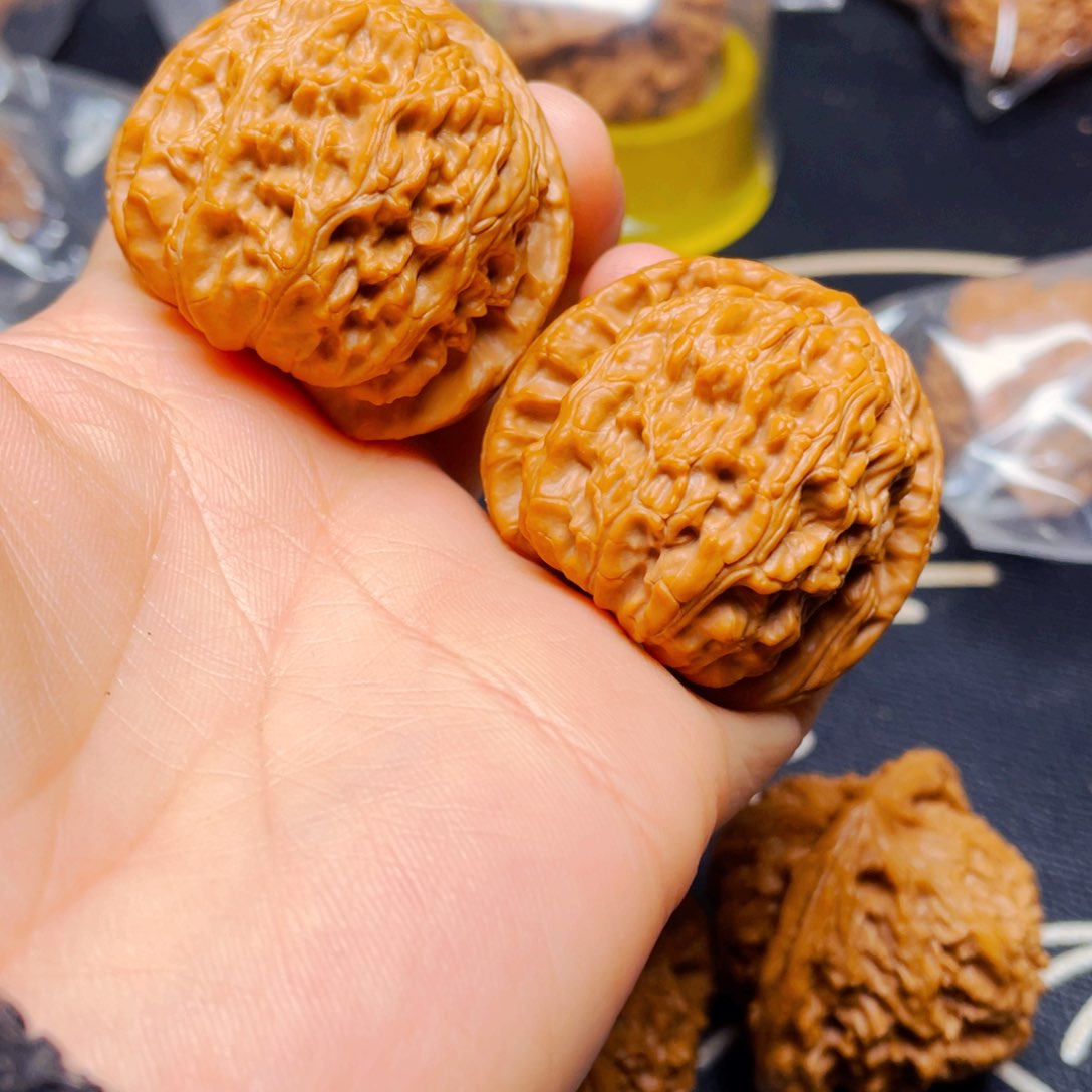 吊坠文玩核桃星*白狮子