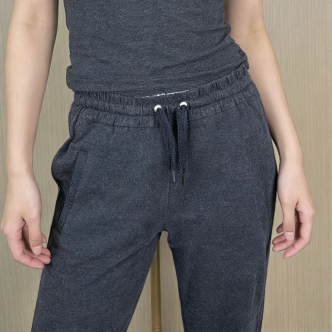 99新 Brunello Cucinelli/布鲁内洛·库奇内利 侧条纹卫裤16247947