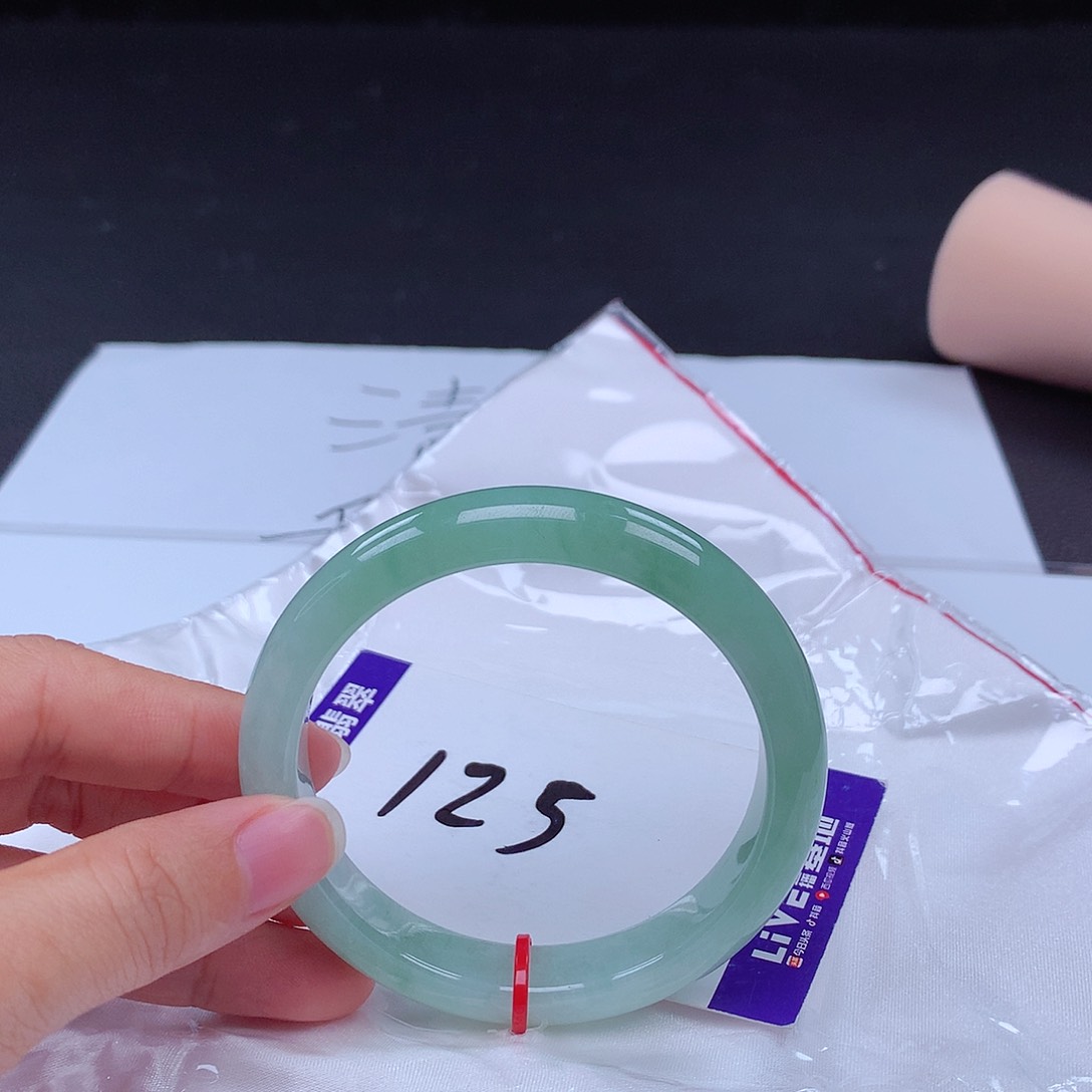 翡翠手镯未镶嵌手镯001298