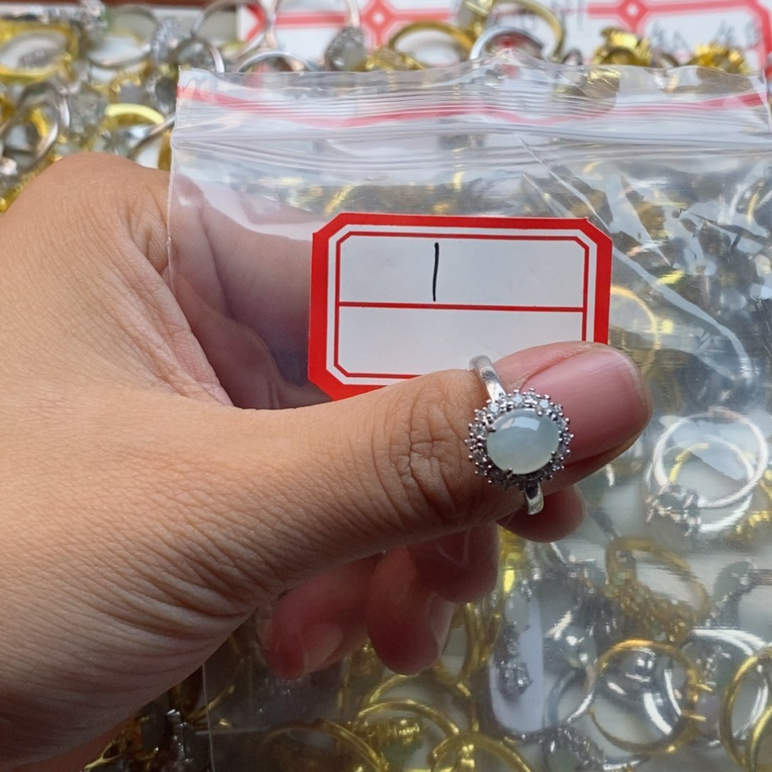 翡翠戒指银S925镶嵌翡翠首饰