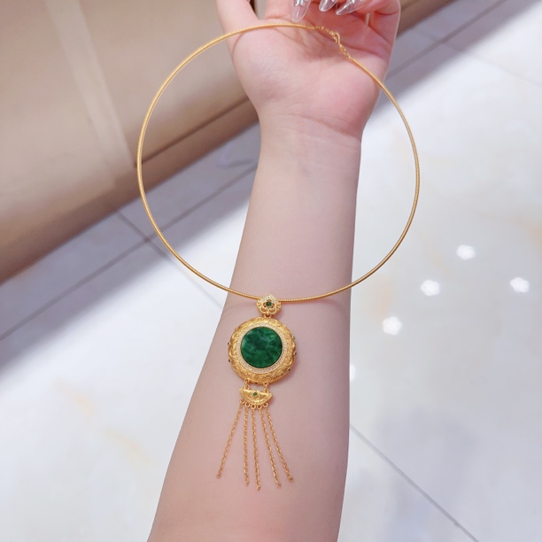 【聚鑫黄金】足金999 高工流苏园牌吊坠