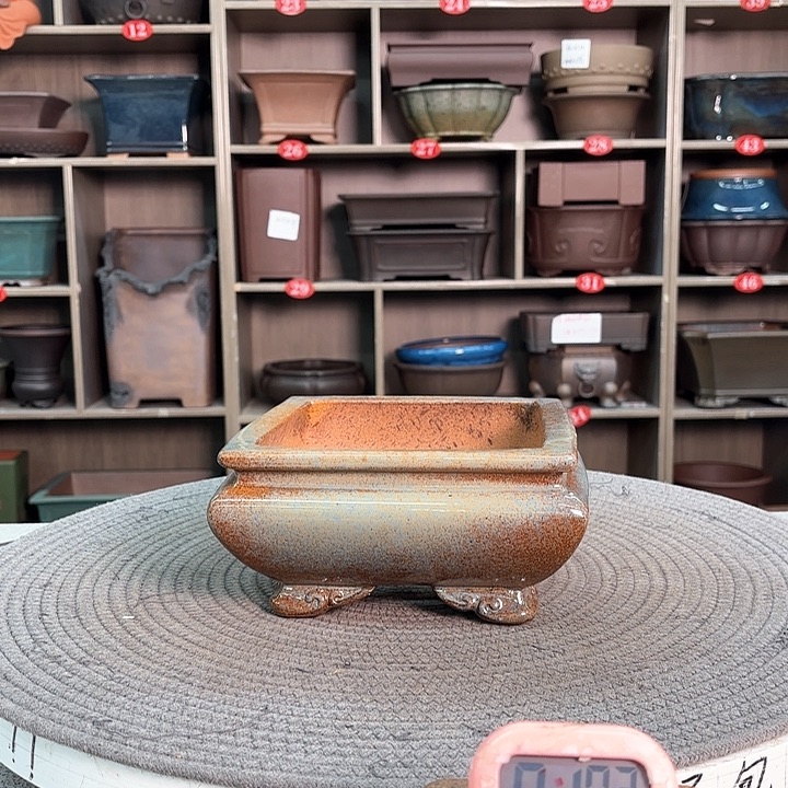 紫砂花盆紫砂的颜色很好看呀