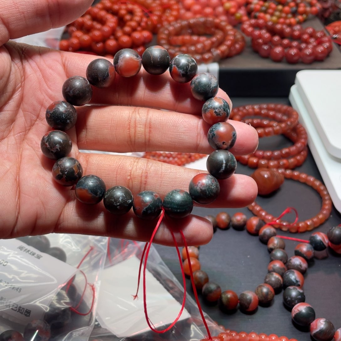 南红玛瑙手链未镶嵌