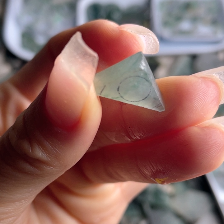 定制翡翠未镶嵌天然翡翠