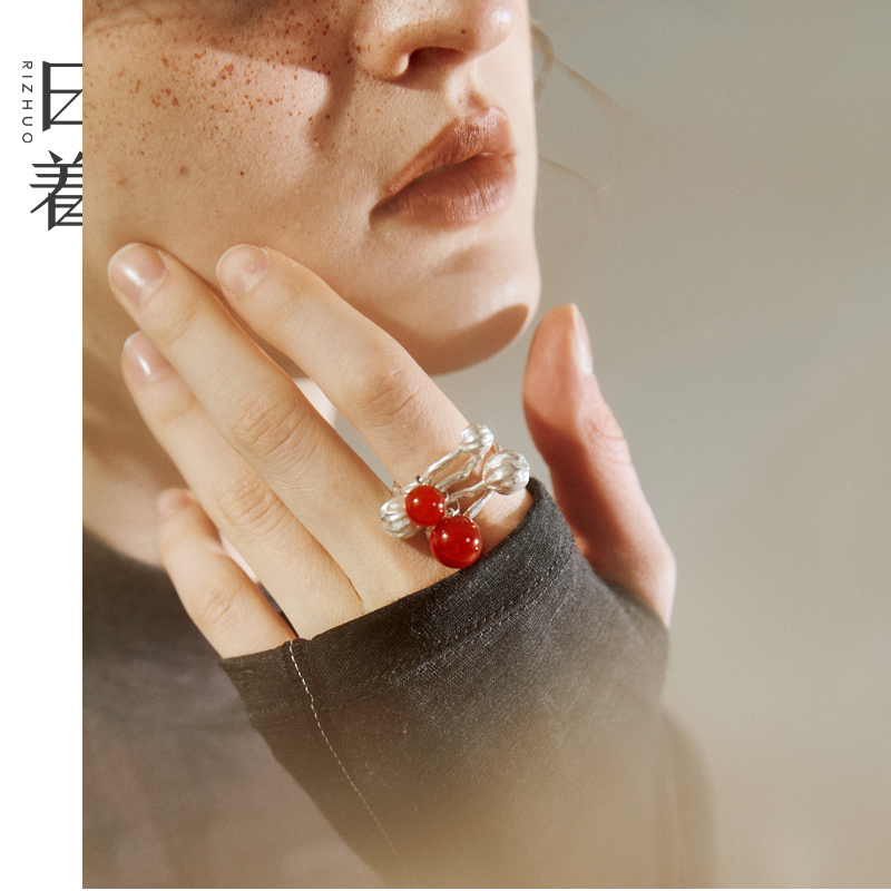 日着原创设计红玛瑙果实戒指2025年新款独特高级小众配饰RD8293P3