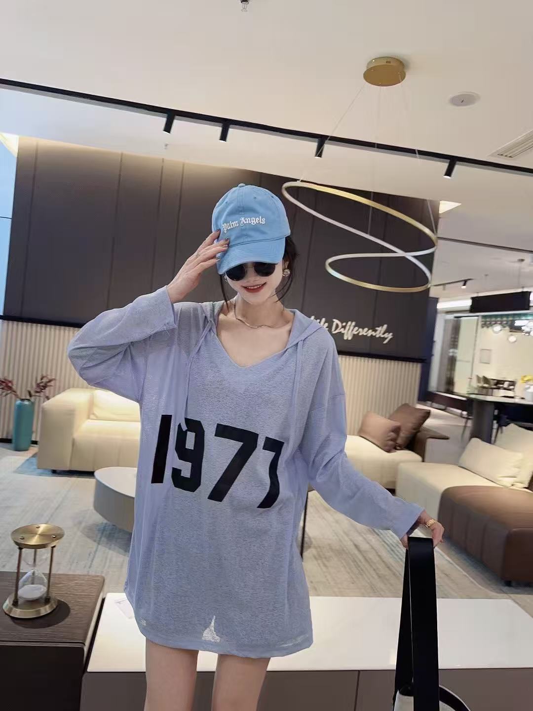 韩版休闲时尚常规大版上衣创意长袖带帽圆领防嗮薄款