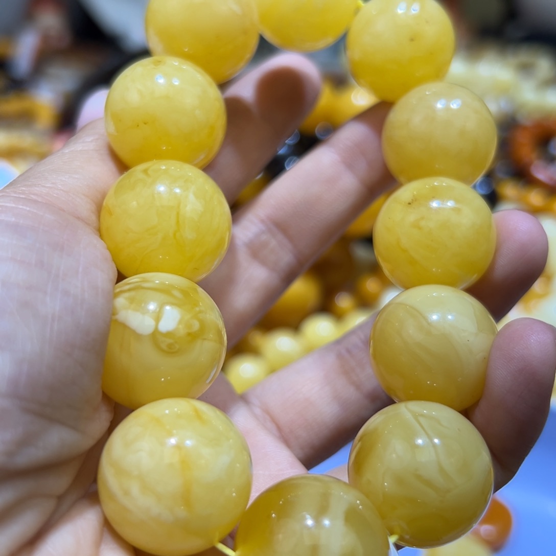 琥珀珠宝奇石未镶嵌