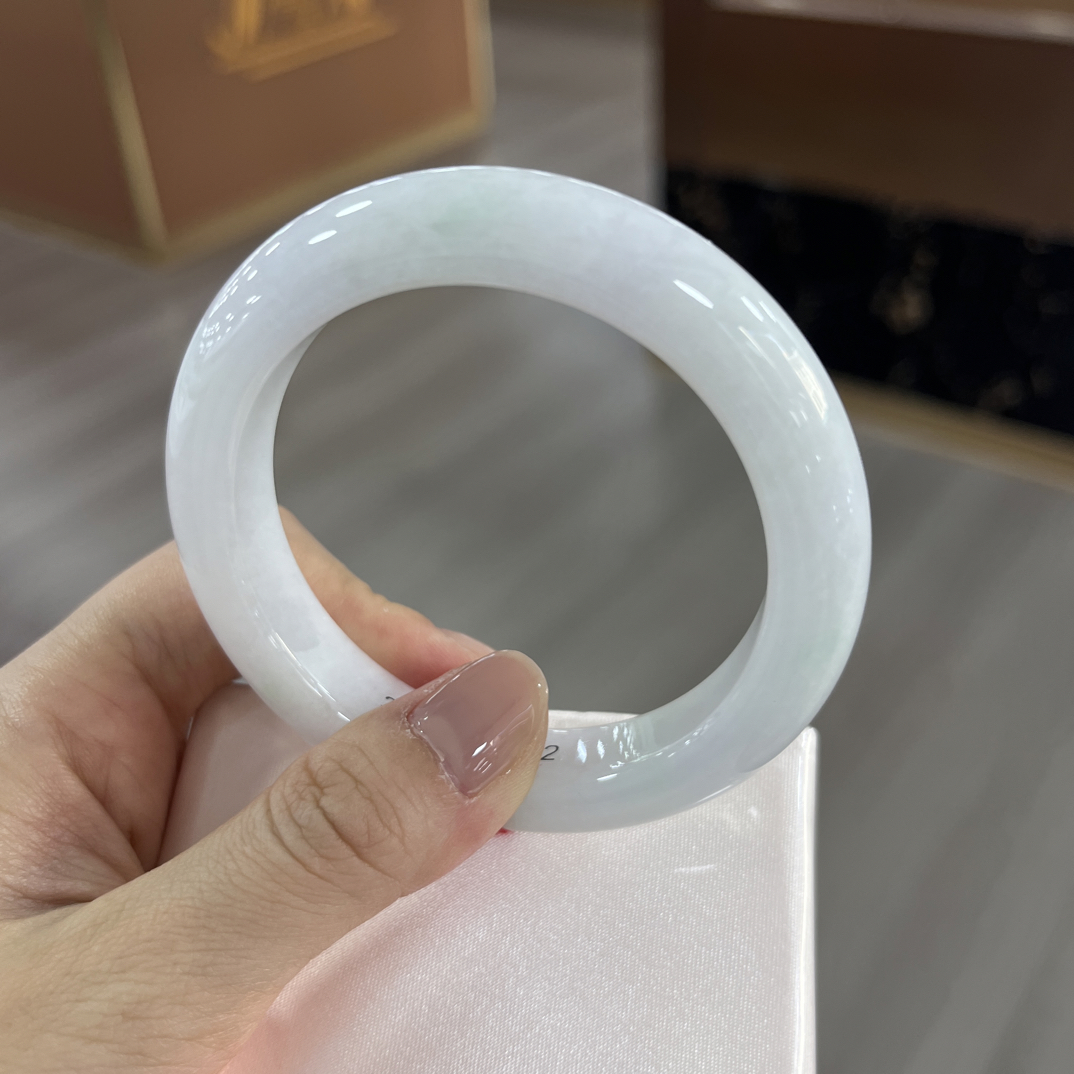 天然缅甸A货翡翠手镯