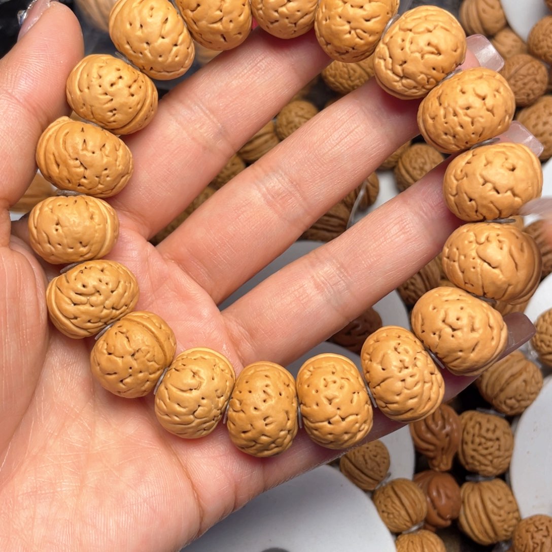 桃木桃核手串18+钮扣