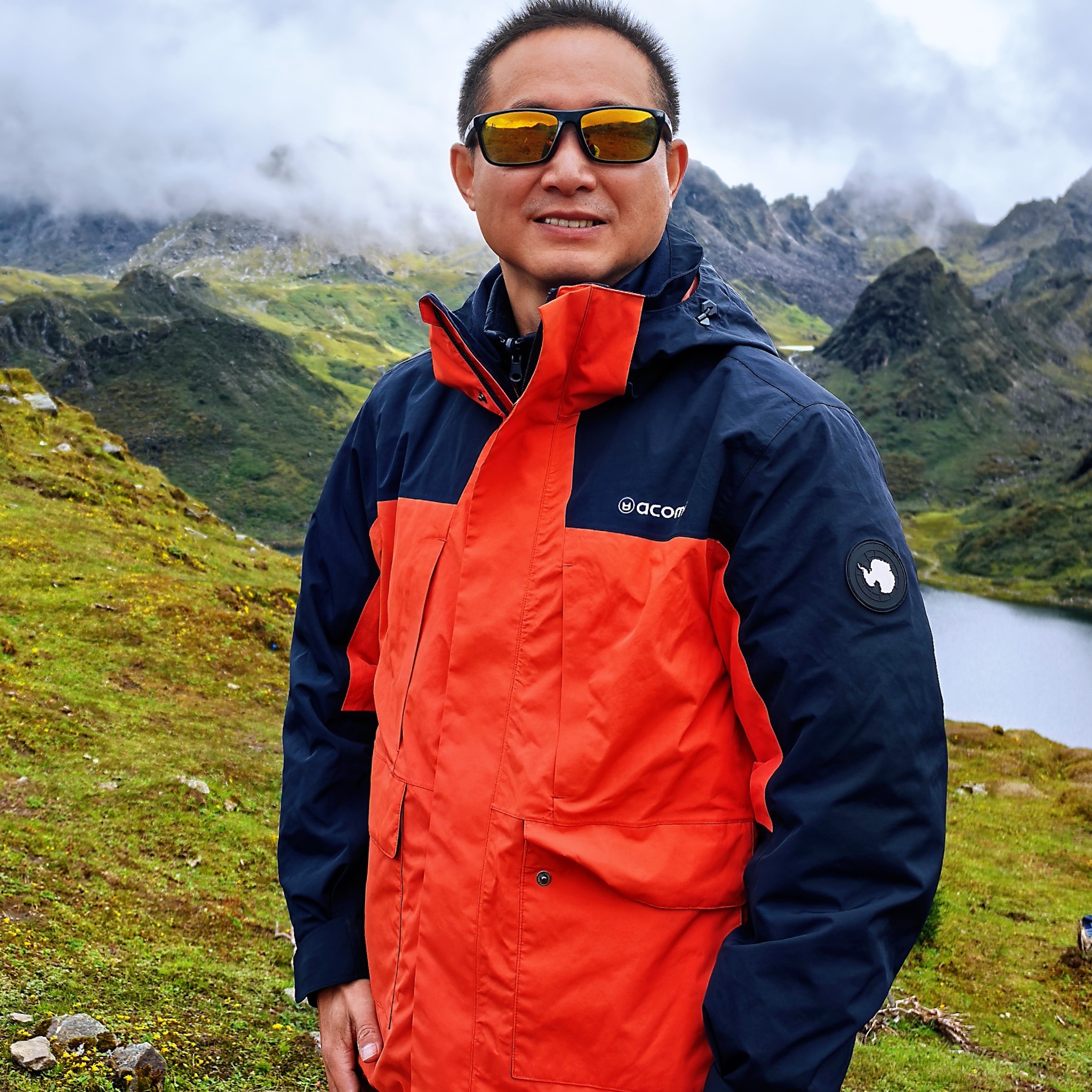 阿珂姆登雪山冲锋衣羽绒内胆两件套三合一防风防雨保暖户外装备