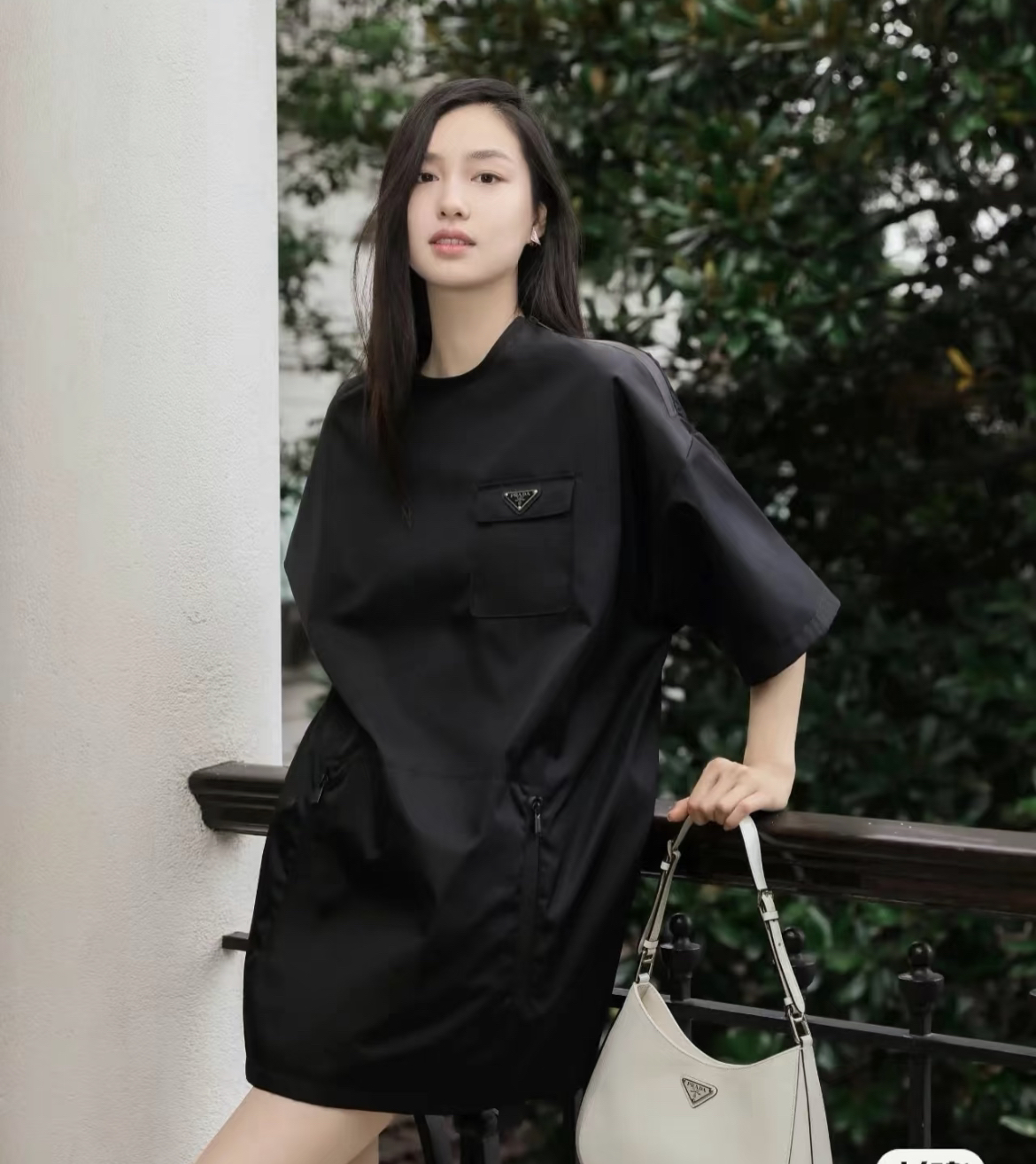 99新 Prada/普拉达 AA2592 再生锦纶 三角标黑色短袖连衣裙 36码