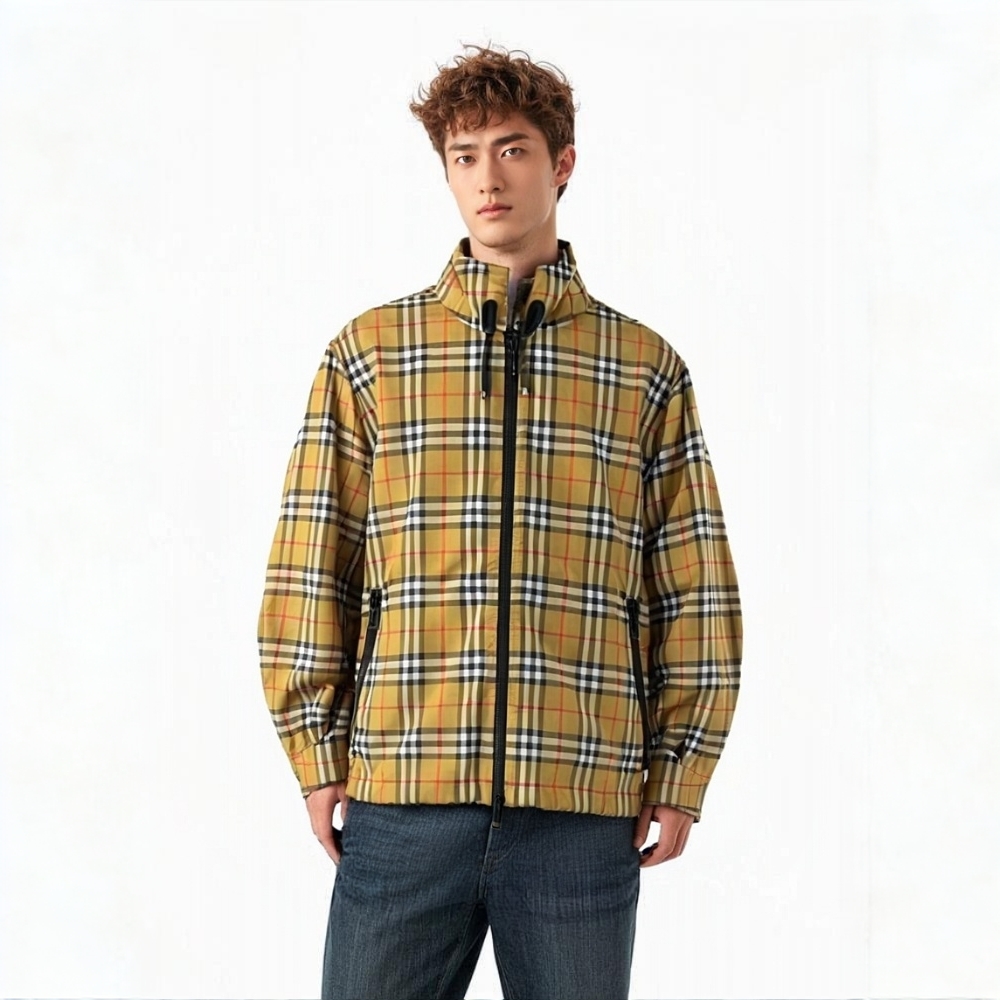 未使用 BURBERRY/博柏利 18775124格纹连帽拉链冲锋衣 卡其色48码