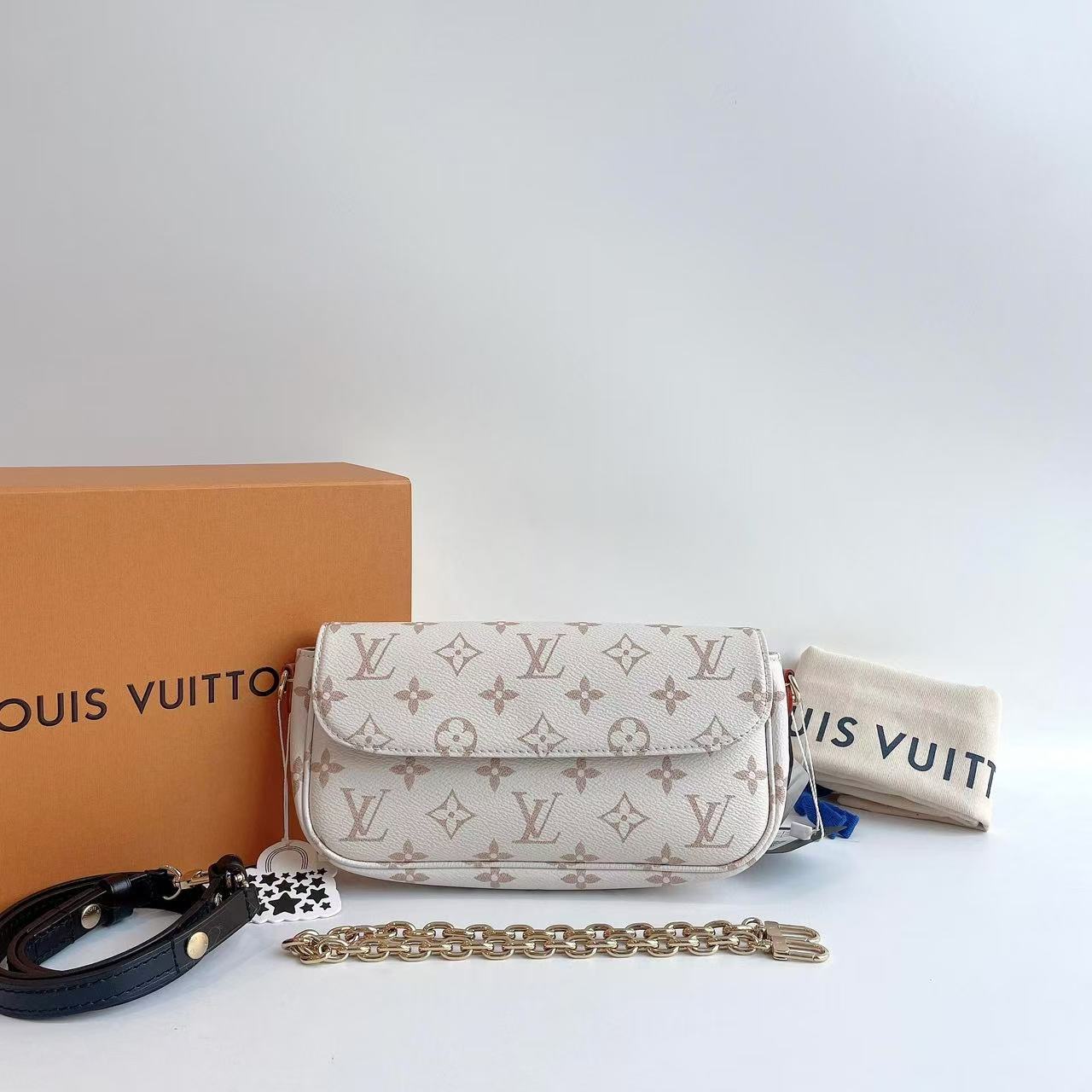 全新未使用 LouisVuitton/路易威登 沙丘色全皮 IVY 单肩包芯片款