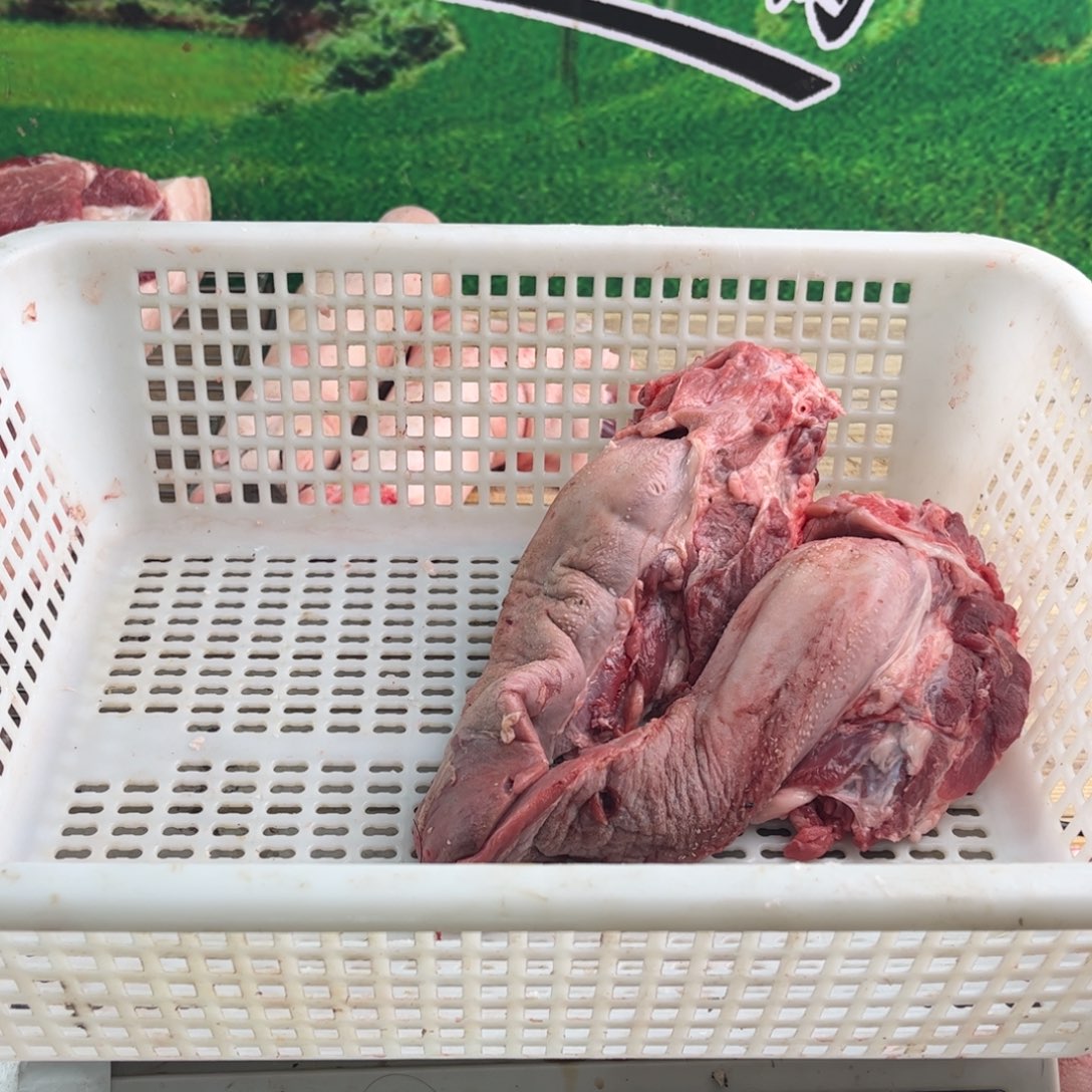 中国大陆60天香猪包装姜*华