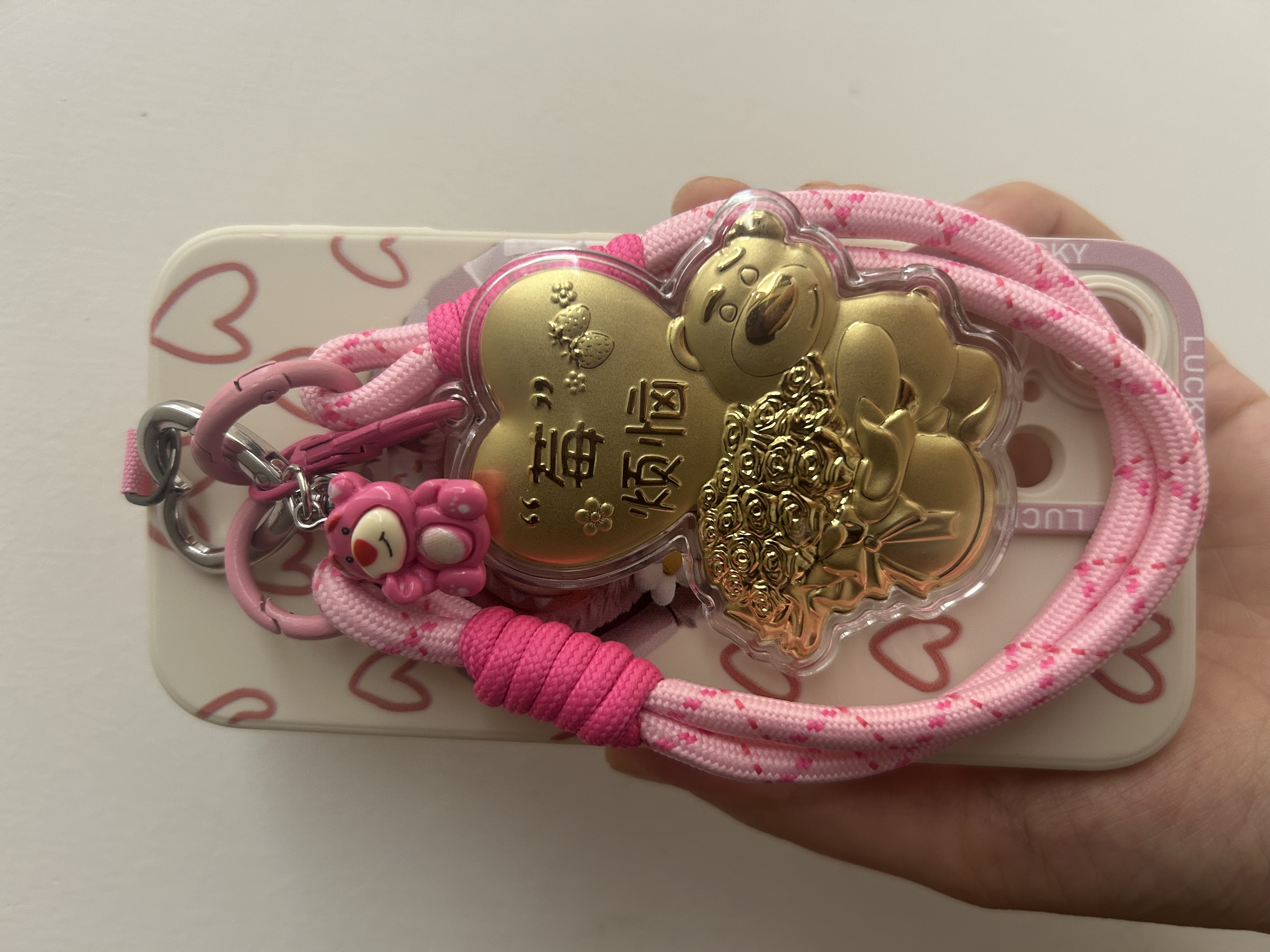 含金工艺品七夕情人节 草莓熊手捧花 手机挂饰包挂送女友礼物