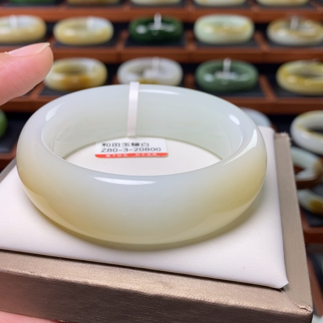 和田玉（糖玉）手镯未镶嵌