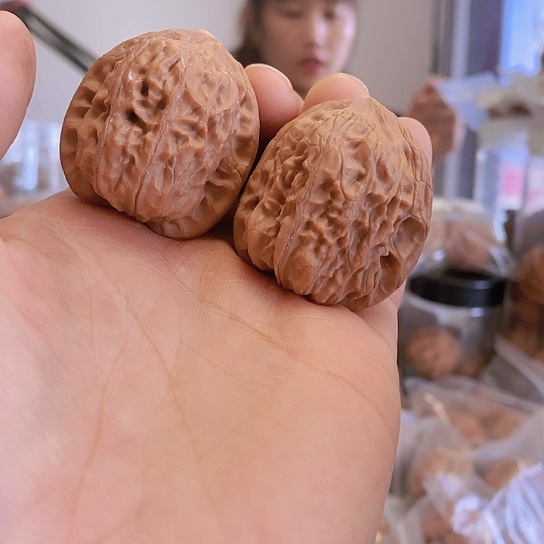 【闪购商品】把件文玩核桃35小众蜡皮靠山王