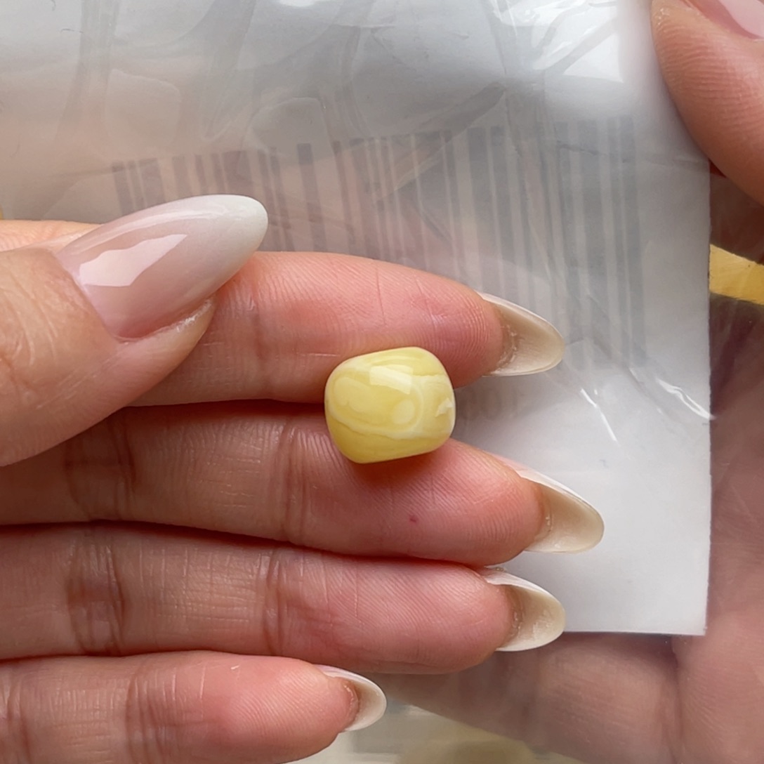 未镶嵌琥珀裸石折**开蜜蜡墩子 思思