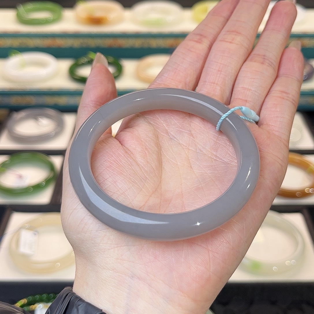 和田玉手镯未镶嵌香芋紫