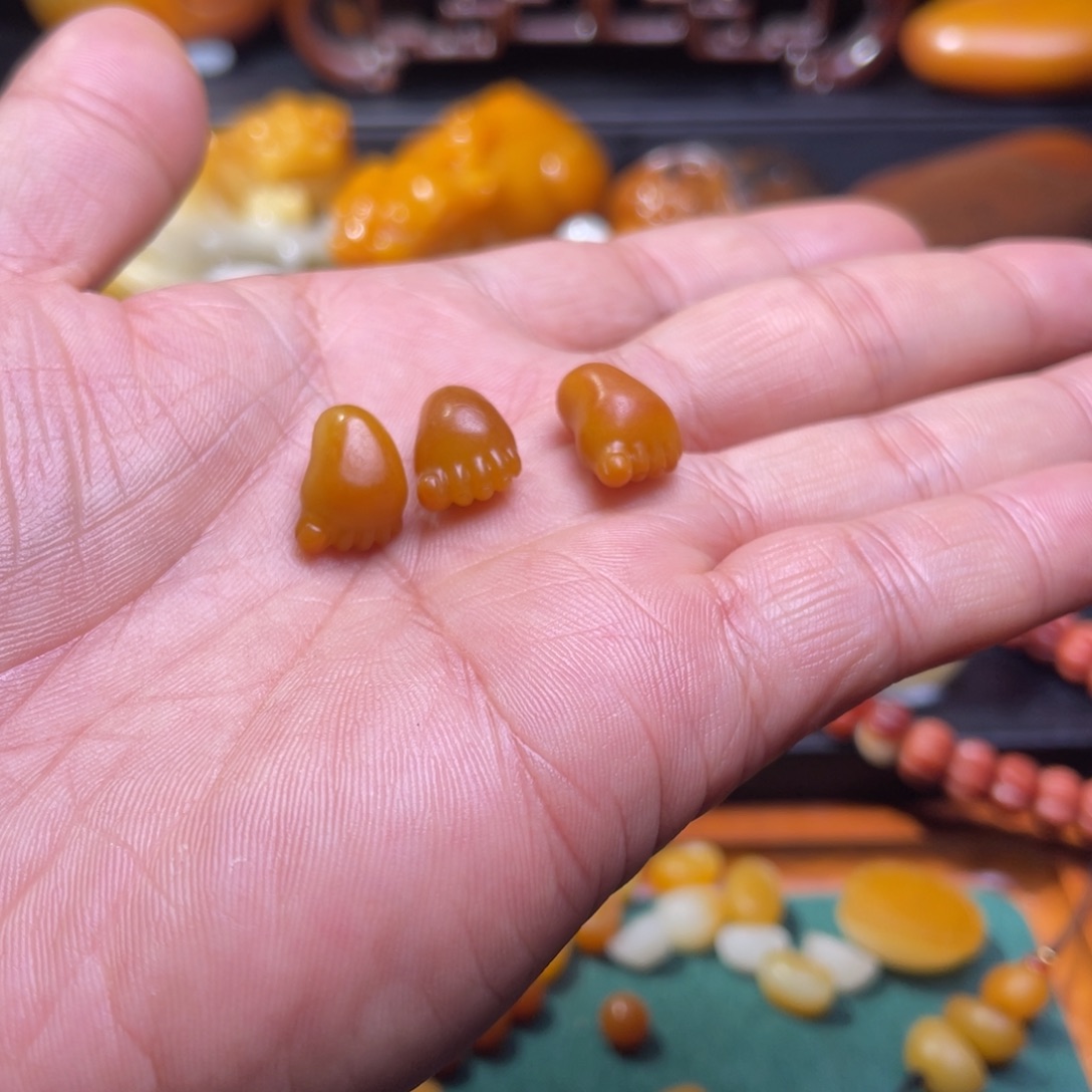 阿***夫和田玉未镶嵌挂件