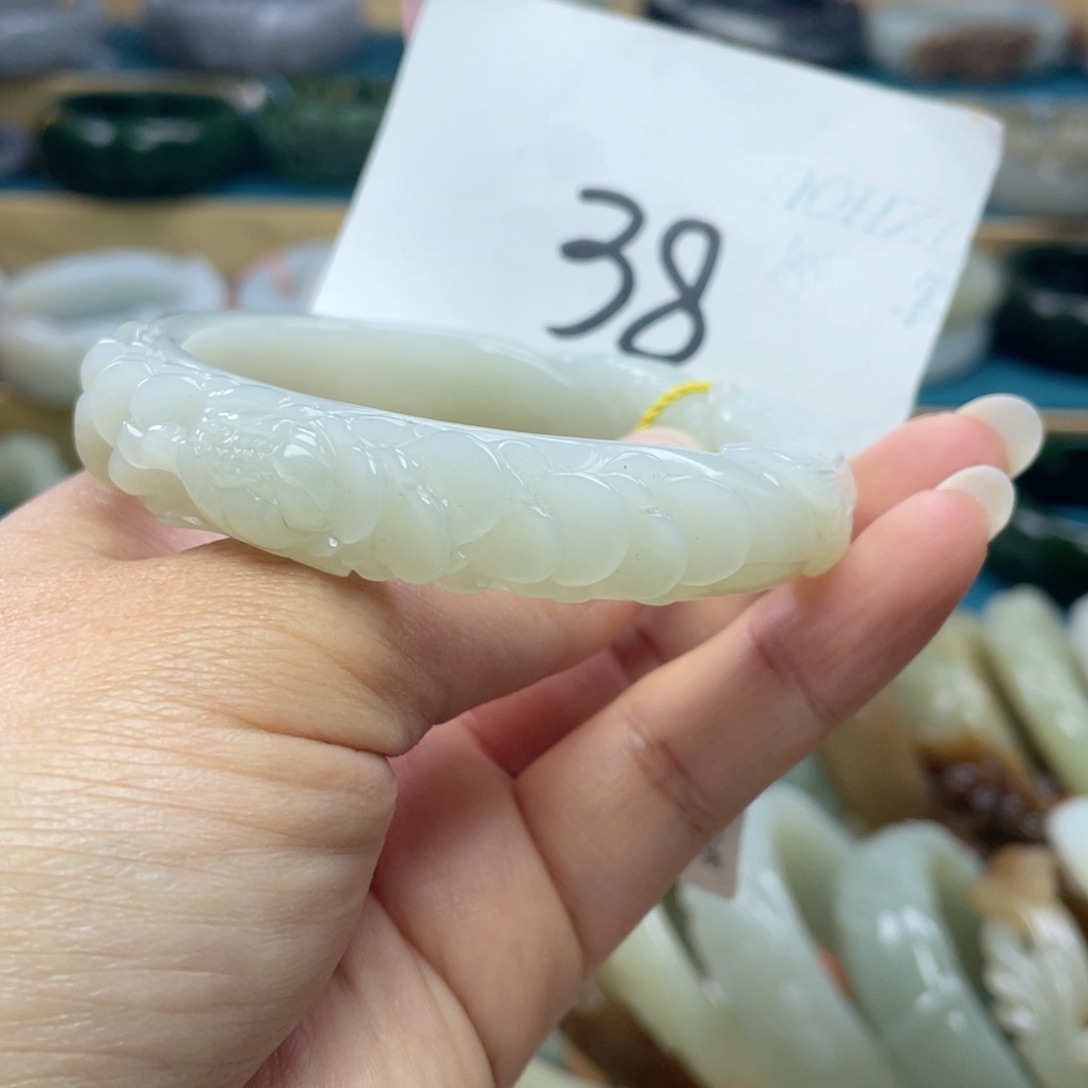 未镶嵌手镯和田玉圈口56