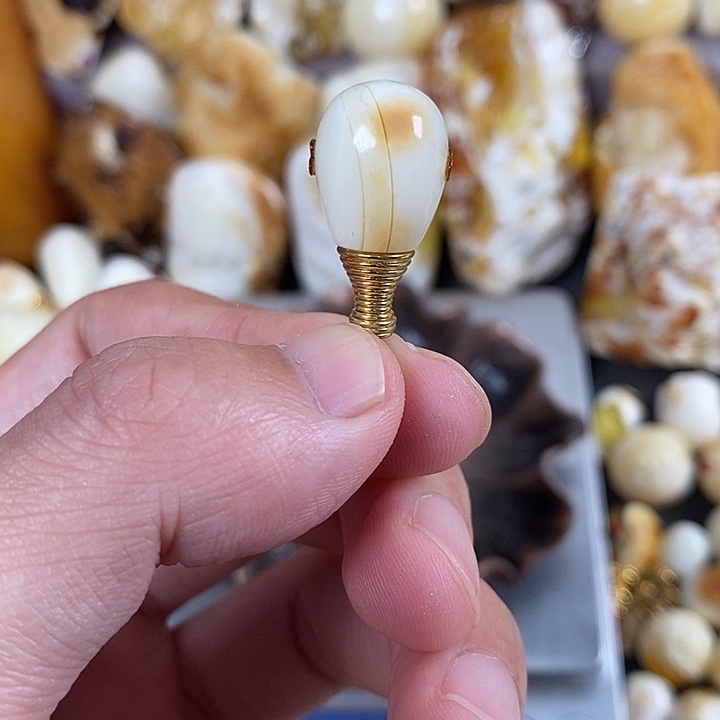 琥珀未镶嵌珠宝奇石我