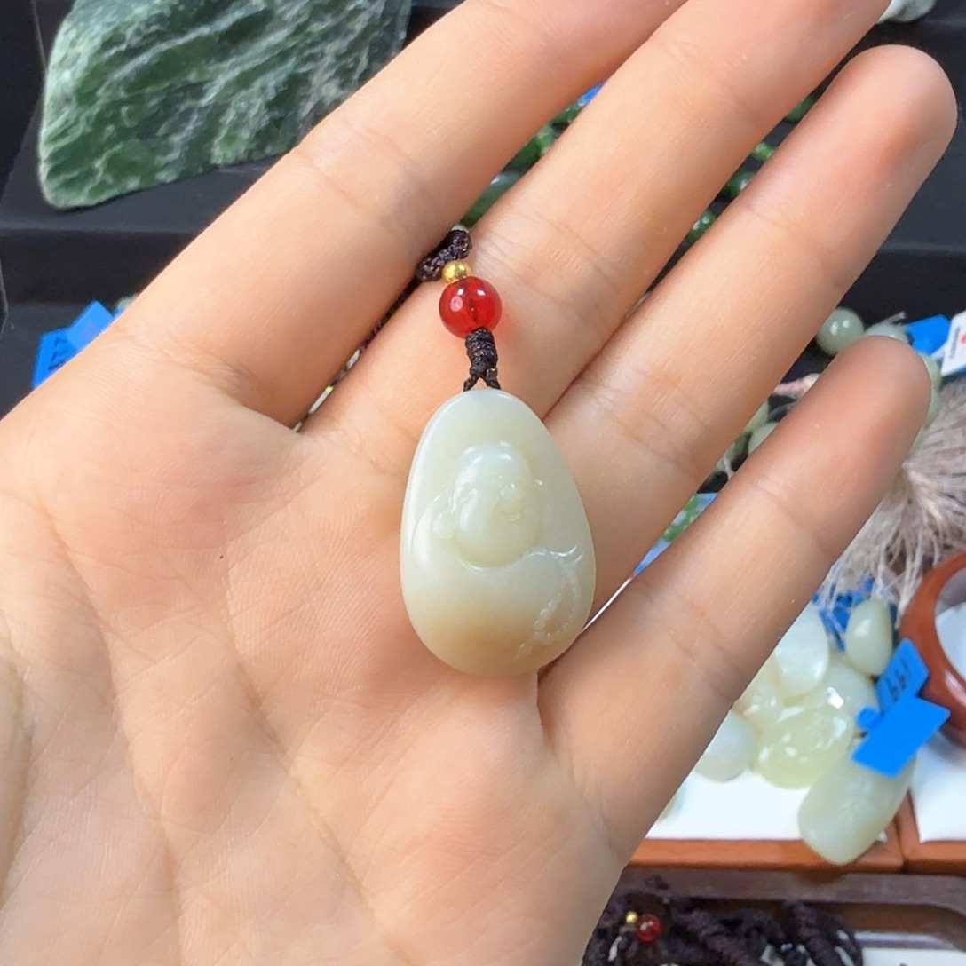 和田玉（糖玉）未镶嵌颈饰