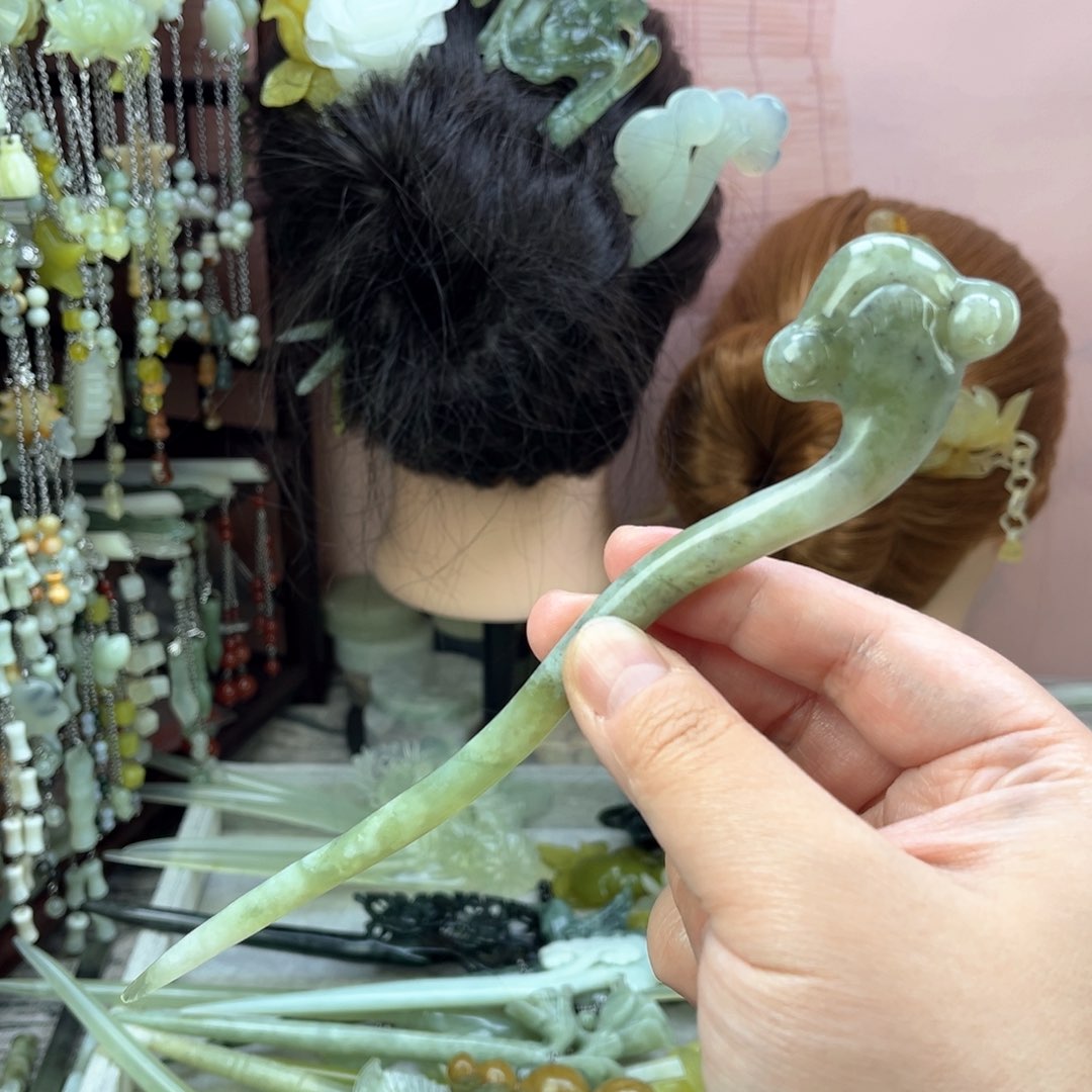 蛇纹石玉发饰未镶嵌长度20厘米左右