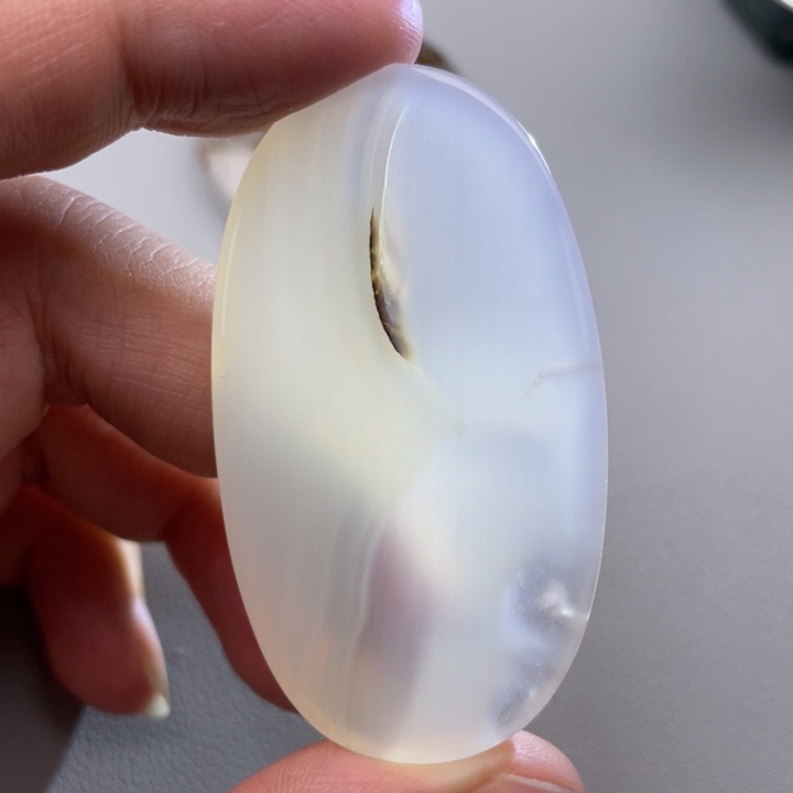 玛瑙/玉髓颈饰未镶嵌青***月