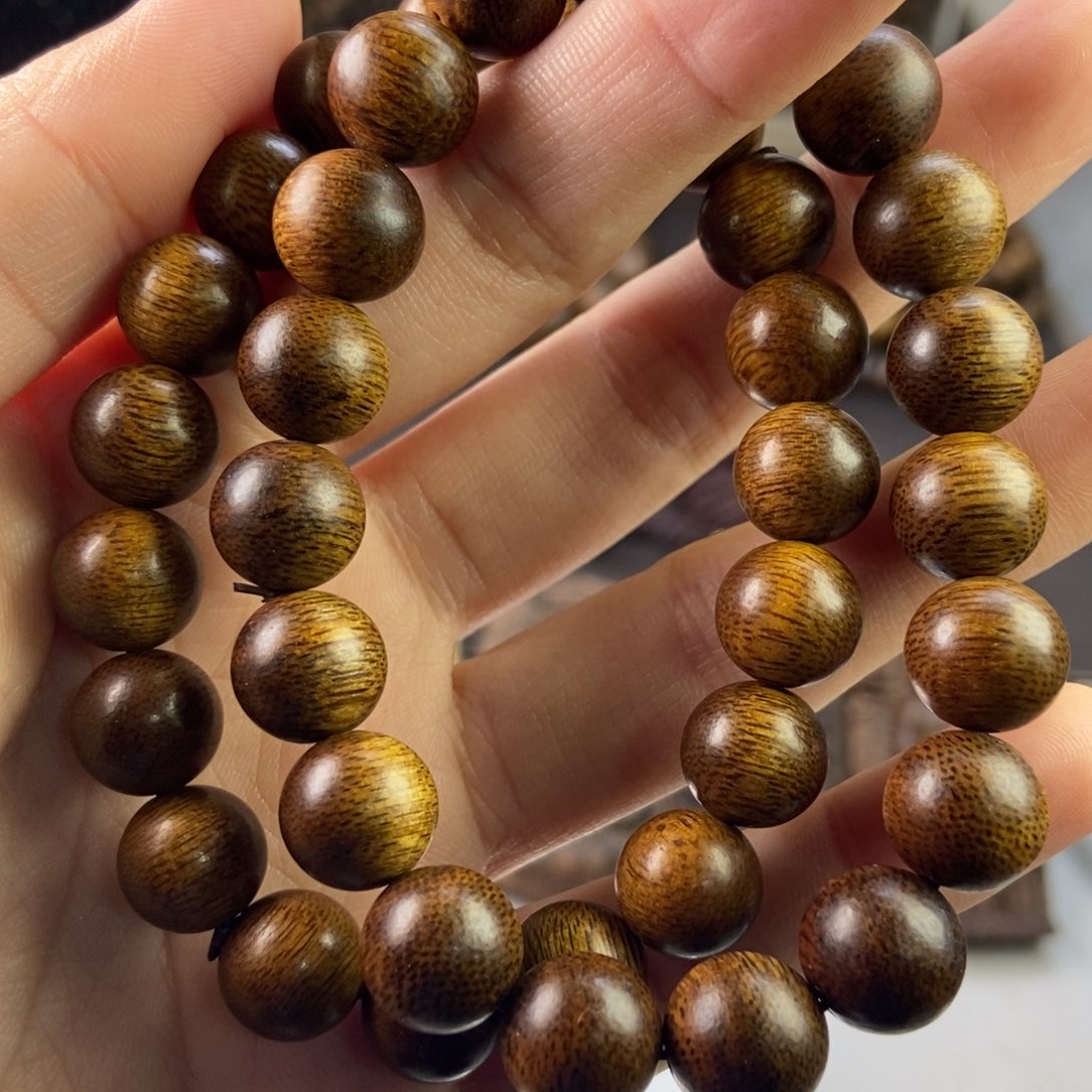 沉香手串始****老越南芽庄白