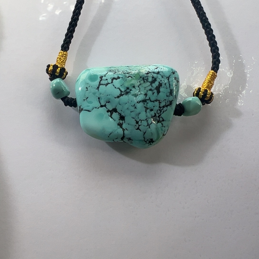 绿松石未镶嵌挂件