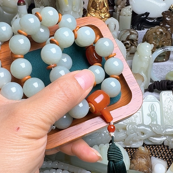 华***哥瓷片新号开播瓷盘一件