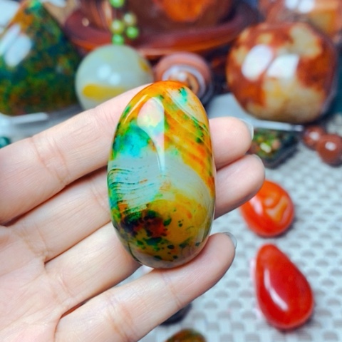 未镶嵌玛瑙/玉髓珠宝奇石